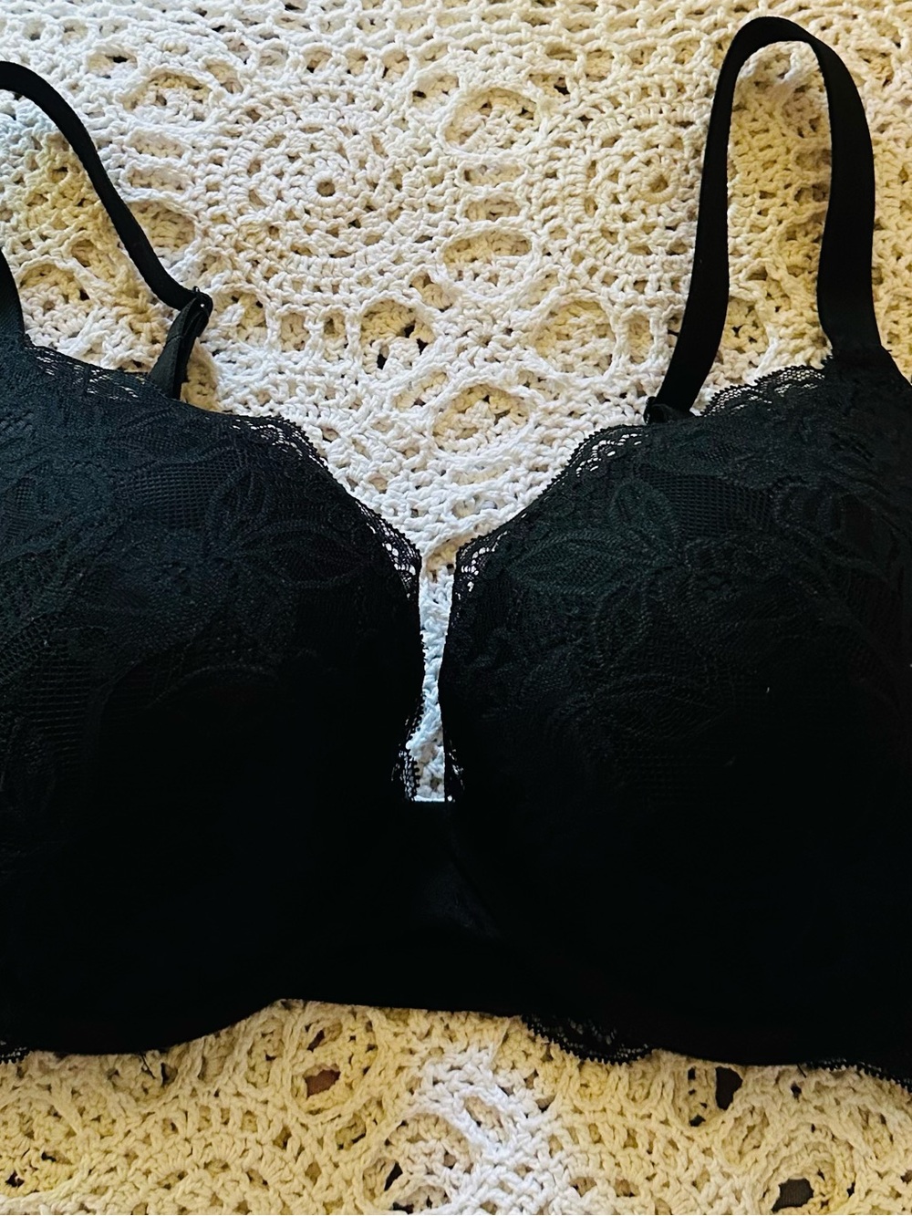 Dobreva Everyday Black Lace T-Shirt Bra with Support Size 38B